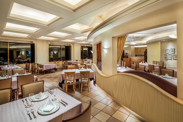 グランドエクシブ鳴門 ザ・ロッジ レストラン（イタリア料理）